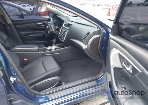 2017 Nissan Altima 2.5 Sr z USA, uszkodzony, nr VIN 1N4AL3AP7HC113937